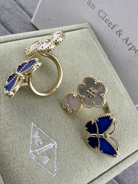 ✨Van Cleef & Arpels Turquoise Butterfly and Four-Leaf Clover Earrings✨ - Picture 3 of 4